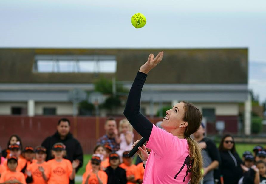 Home Salinas Bobby Sox